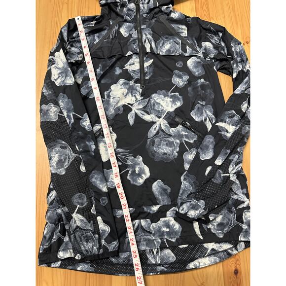 Lululemon Womens Miss Misty Pullover Hooded Size 6 - Picture 3 of 6